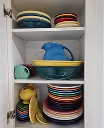 R10 Lot To Include Fiesta Plates And Other Fiesta Ceramic Pieces