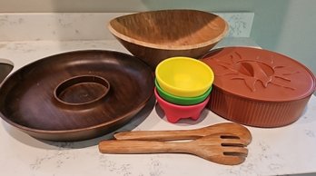 R5 Wooden Salad Bowl With Spoons, Tortilla Holder, Wooden Chip Tray, And Plastic Salsa Bowls