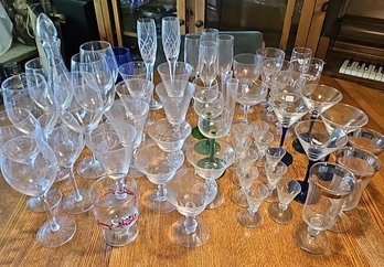 R8 Variety Of Wine Glasses, Champaign Glasses, Shot Glasses, Martini Glasses And Decanter