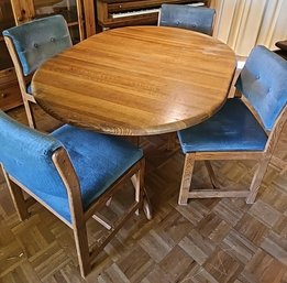 R7 Solid Wood Oval Table With Four Cushioned Blue Chairs