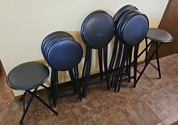 R1 Four Small Metal Folding Stools And Six Larger Folding Stools