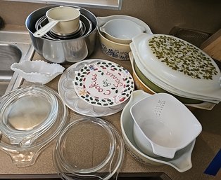 R3 Corning Ware, Pyrex Bakeware, Mixing Bowls, Plastic Containers, And More