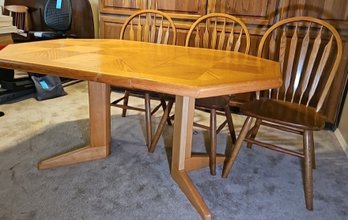 R7 Wooden Dining Table With Four Chairs (no Cushions)