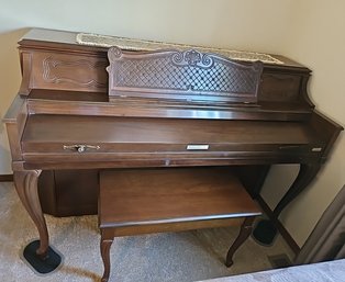 R2 Large Baldwin Piano With Bench And Floor Pads