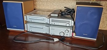 R5 Technics Stereo/Cassette/cD Player With Speakers