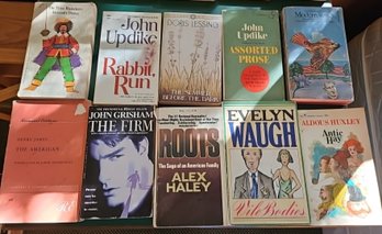 R1 Variety Of Vintage Paperback Books   Located Upstairs