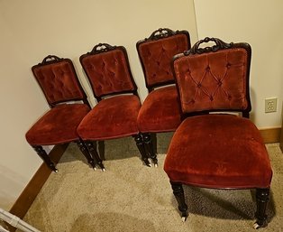 R4 Vintage Wooden Chairs With Velvet Cushions