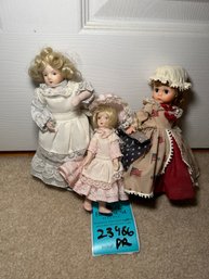 R7 Madame Alexander Betsy Ross 8 In Doll, Porcelain Doll On Stand, And 7 In Doll