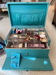 Rm8 Vintage Sewing Case With Supplies  And Two Containers Of Thread