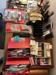 Rm10  Office Supplies, Telephone, Desk Lamp, Pen Collection, Bulletin Board, Calculator With Tape