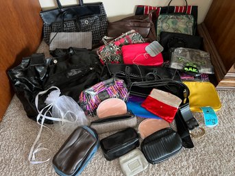 R7 Collection Of Purses And Travel Bags
