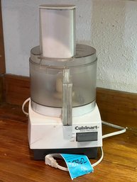 R3 Cuisinart Food Processor.  Turned On At Time Of Lotting
