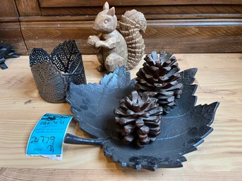 R1 Metal Leaf Dish, Metal Pinecones, Leaf Candle Holder, Decorative Squirrel