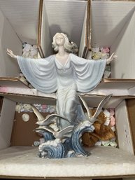 LLADRO ALLEGORY OF THE SEA PORCELAIN FIGURINE  6965