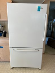 Rm3 Maytag Bottom Freezer Refrigerator