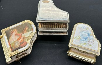 R5 Two Vintage Sankyo Grand Pianos Music Boxes And What Appears To Be A Vintage Silver Plated Sankyo Grand