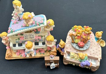 R5 Classic Treasures Cherubs Playing Piano Animated Music Box, Unidentified Animated Bear With Piano Music Box