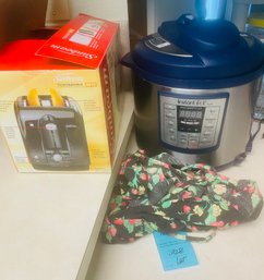 RM 2 Instant Pot Ip-Lux, Sunbeam Toaster 3910, And Apron