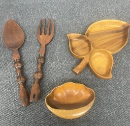 R3 Genuine Monkeypod Scalloped Dish, Woods Of Hawaii Divided Tray, Wood Carved Fork And Spoon Wall Art