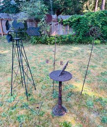 R00 Garden Art Yard Decor Sundial, Windmill, Compass Rooster