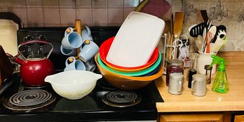 Rm3 Pyrex Bowl, Tea Kettle,cups, Big Plastic Bowls, Oven Mitts, Kitchen Utensils, Other Kitchen Items