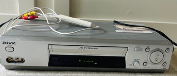 R10 Sony SLV-N88 Video Cassette Recorder W/Video Capture USB