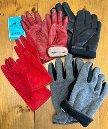 Room 2 Four Sets Of Gloves