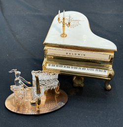 R5 Vintage Large Porcelain Music Box Liberace Baldwin Grand Piano And A Hand Blown Glass Woman Playing Piano