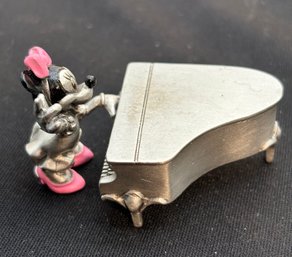 R5 Vintage Minnie Mouse And Piano Barnyard Symphony By Hudson Pewter #5474