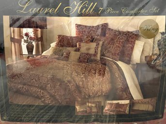 Laurel Hill King Size Comforter Set