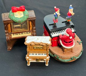 R5 Hallmark Merry Music For Santa Player, Vintage Upright Player Piano Ceramic Music Box, And An Unidentified