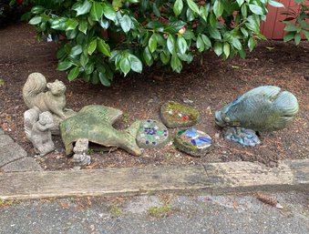 R00 Garden Lot To Include Plants In Planters, Decorative Stones And Various Decorative Sculptures