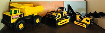 R2 Vintage Metal/plastic Tonka Kids Toys Dumptruck Dozer Backhoe