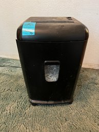 Staples Paper Shredder