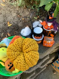 Peanuts Figurines, Tropical Party Supplies, Oversized Light Strand, Halloween Decorations, 5 Gallon Jugs