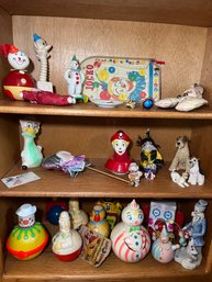 RM5 Lot Of Vintage Clown Items Including Tumble Clowns