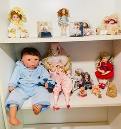 Rm9 Collection Of Dolls In Various Sizes