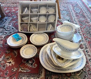 R2 Copeland Spode Ermine Dishes, Teacups And Serveware