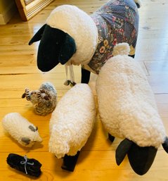 Rm1 Collection Of Stuffed Sheep