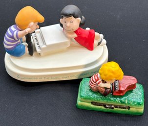 R5 Hallmark Peanuts Gallery Musical Joyful Song Figurine Limited Edition And Peanuts Schroeder Piano Flambro