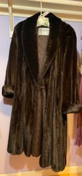 R4 Black York Furrier Mink Coat, Appears To Be Size M-XL
