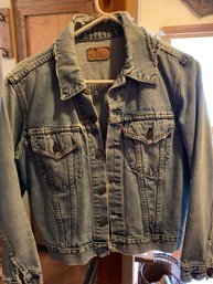 Vintage Levis Denim Jacket (lot 1)