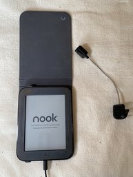 R4 Nook With Magnetic Case, Charger And Booklight, Appears To Be Working But Not Turning On