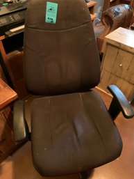 Swivel Rolling Office Chair