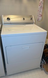 R6 Kenmore 600 Front Load Dryer, Turned On At Time Of Lotting