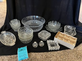 R8 Mix Of Glass And Crystal. Bowls, Serving Dishes And Salt Servers