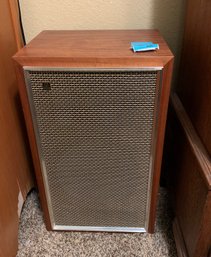 Vintage Pioneer Stand Up Speaker (lot 2 Of 2)