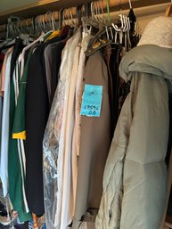 R2 Jackets, Dresses, Pants, Various Ladies Clothes And Belts. Various Sizes. Brands Include North Face, Orolay