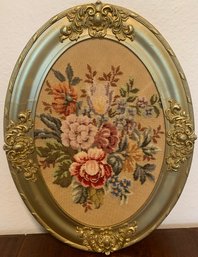 R1 Antique Refurbished Oval Frame With Floral Embroidery
