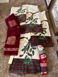 R0 Four New Lenox Christmas Towels, Two Hand Towels, Christmas Appetizer Servers, Glass Charms And Candy Jar